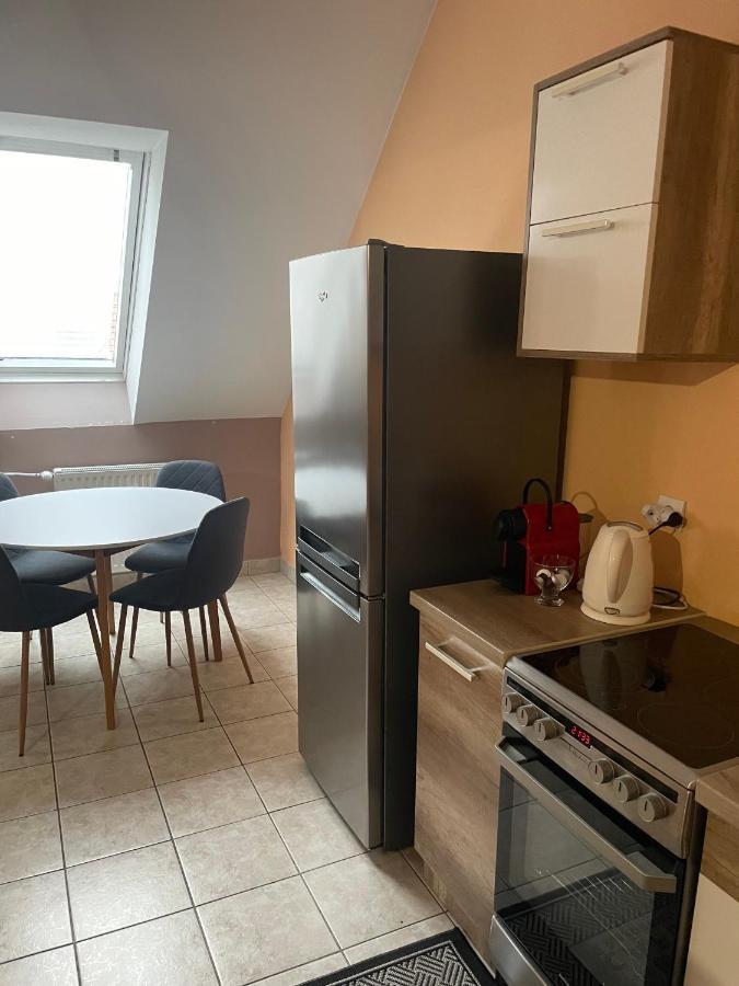 Palank Apartman Mosonmagyarovar Luaran gambar
